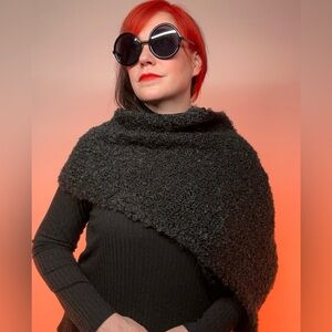 EXPRESS / Black Knitted Infinity Scarf